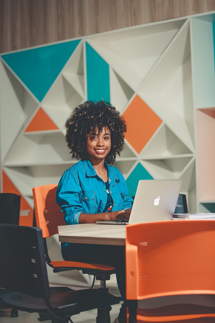 African-hair-woman-smiling